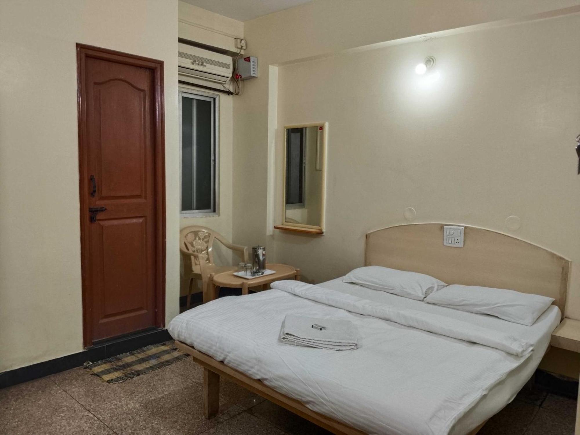 Hotel O Sri Vijaya Palace Lodging 벵갈루루 외부 사진