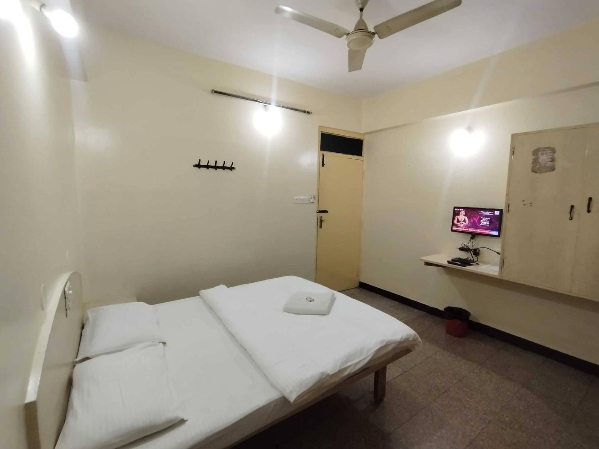 Hotel O Sri Vijaya Palace Lodging 벵갈루루 외부 사진