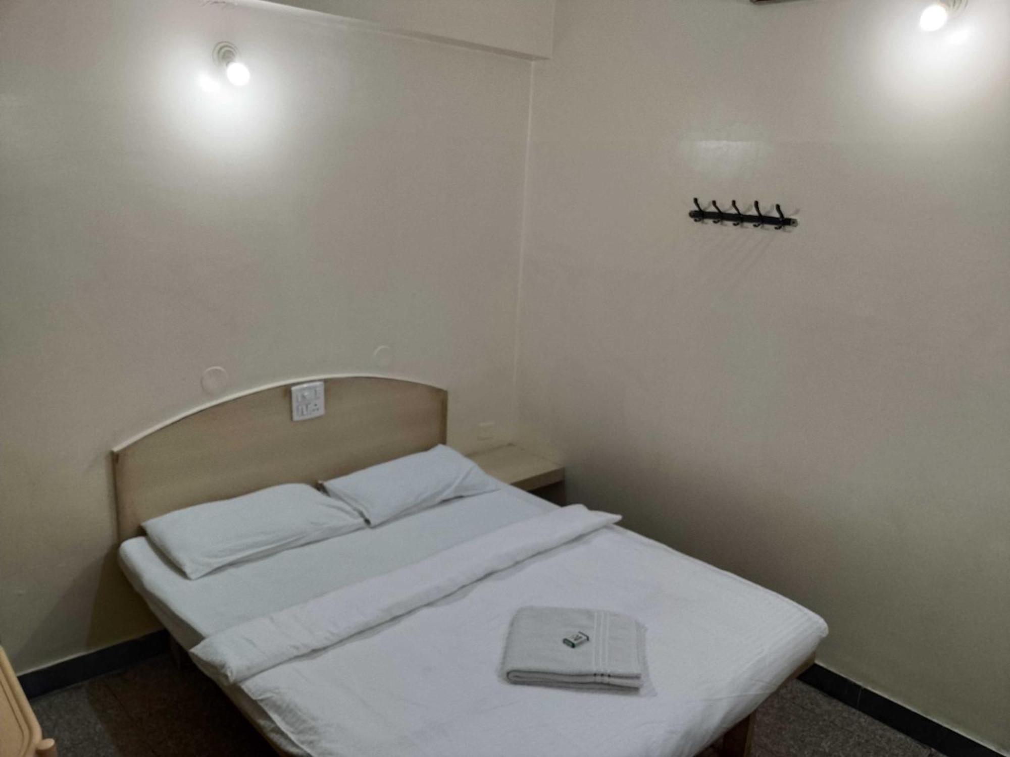 Hotel O Sri Vijaya Palace Lodging 벵갈루루 외부 사진